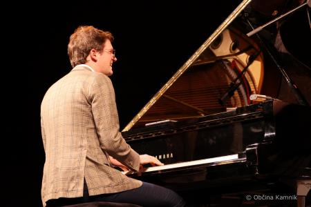 Jazz koncert Gregor Ftičar Black Smoke Quartet ob 25-letnici pobratenja Občine Kamnik in Trofaiach (5)